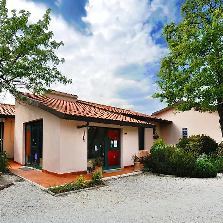 拉罗卡公寓 4* 马焦内