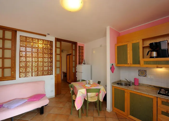 Ξενοδοχείο με διαμερίσματα La Rocca 4*