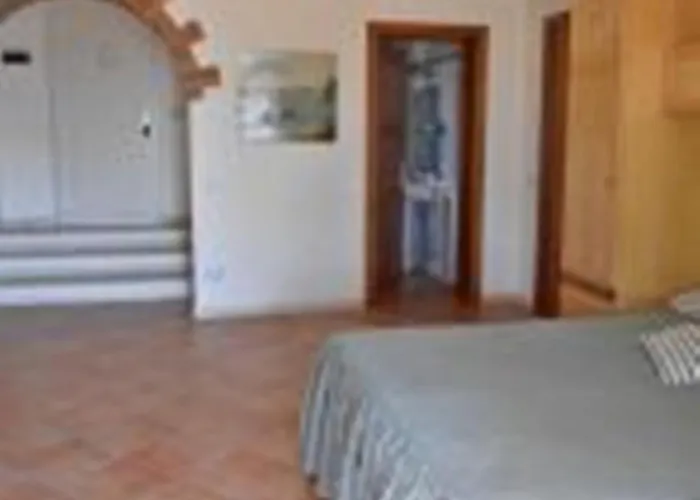 Ξενοδοχείο με διαμερίσματα La Rocca